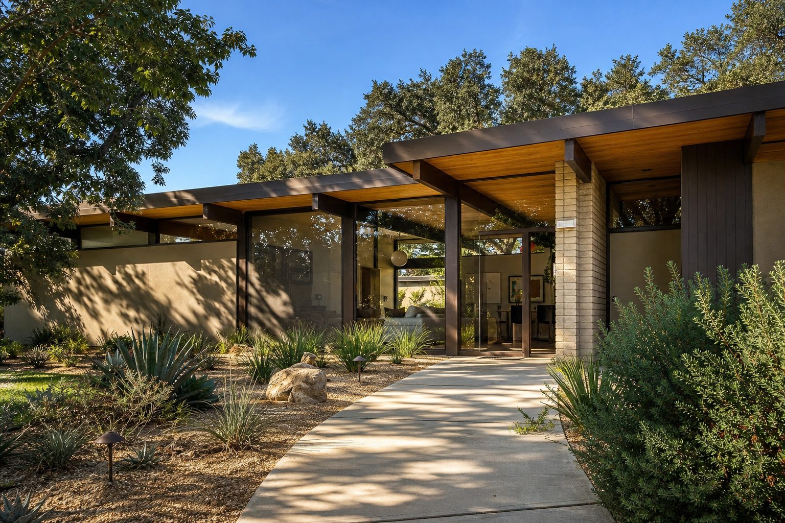 Modernist Eichler home with glass walls and post-and-beam construction in Granada Hills historic Balboa Highlands.